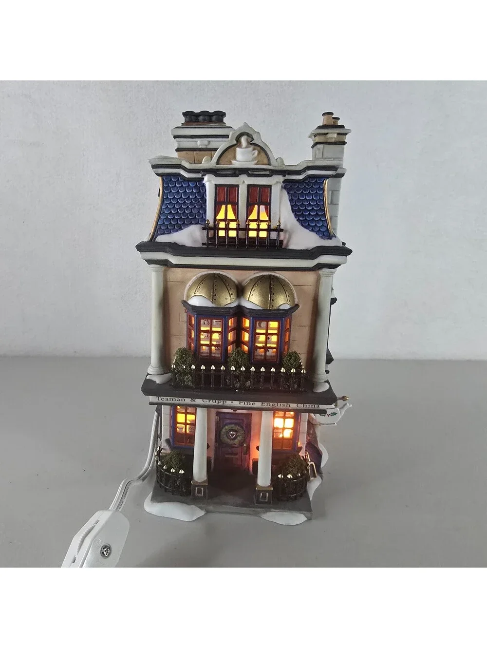 Department 56 Teaman & Crupp China Shop Dickens #58314 Working Light Porcelain